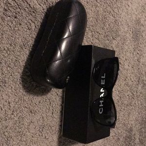 Chanel polarized black sunglass